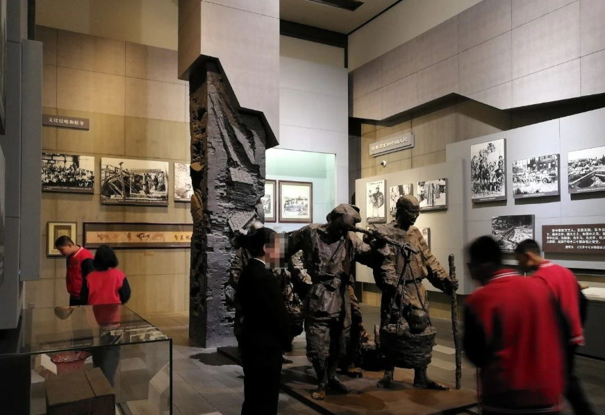 展廳設(shè)計｜《復(fù)興之路》展陳設(shè)計