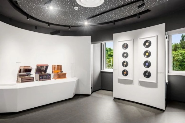 機(jī)器博物館設(shè)計