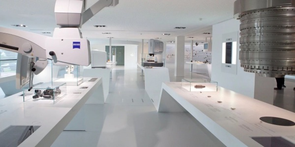 光學設(shè)備展廳設(shè)計案例分享