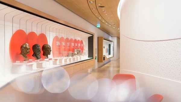 西門(mén)子醫(yī)療企業(yè)展廳設(shè)計(jì)案例分享