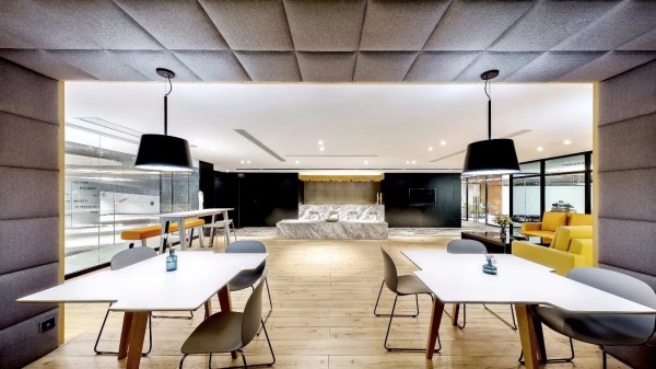 辦公室+展廳設計高標準呈現(xiàn)企業(yè)品牌調性