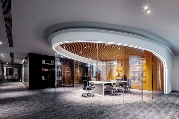 辦公室+展廳設計高標準呈現(xiàn)企業(yè)品牌調性