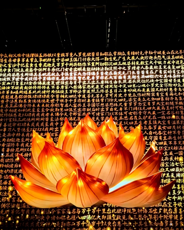 耗資9億的寧波彌勒數(shù)字博物館！年輕人在這里拜佛許愿?。?！